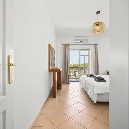 Oura Ocean View Албуфейра