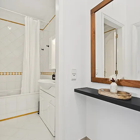Oura Ocean View Apartment Albufeira